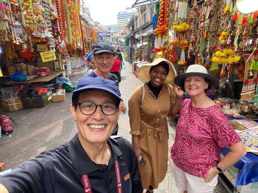 Singapore: Chinatown and Little India Guided Walking Tour - Little India: murals, temples and the feeling of the street