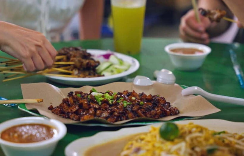 Singapore: Chinatown Food Tour with 6 Tastings - Route and Timing: From Maxwell MRT Area to Outram Park