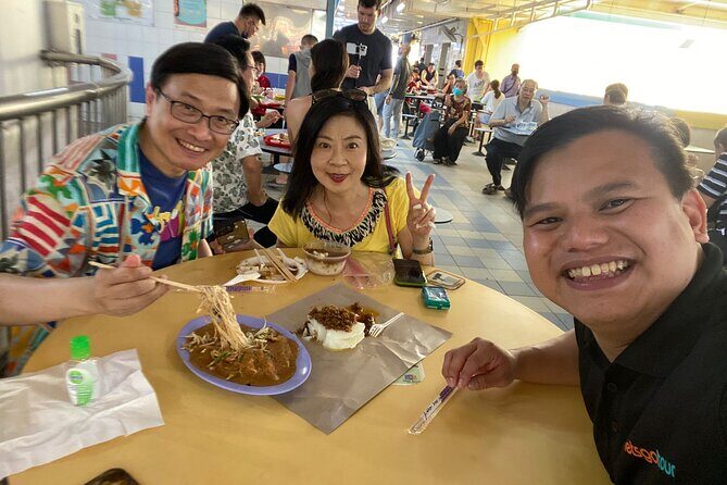 Singapore: Chinatown Hawker Food Tasting Tour - Chinatown Visitor Centre Start: fast orientation, easy meeting