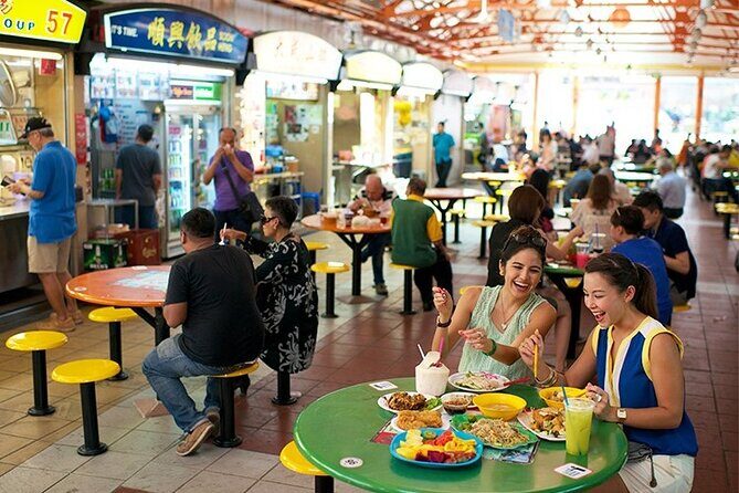 Singapore: Chinatown Hawker Food Tasting Tour - Photo stops: temples, lanterns, and sizzling plates