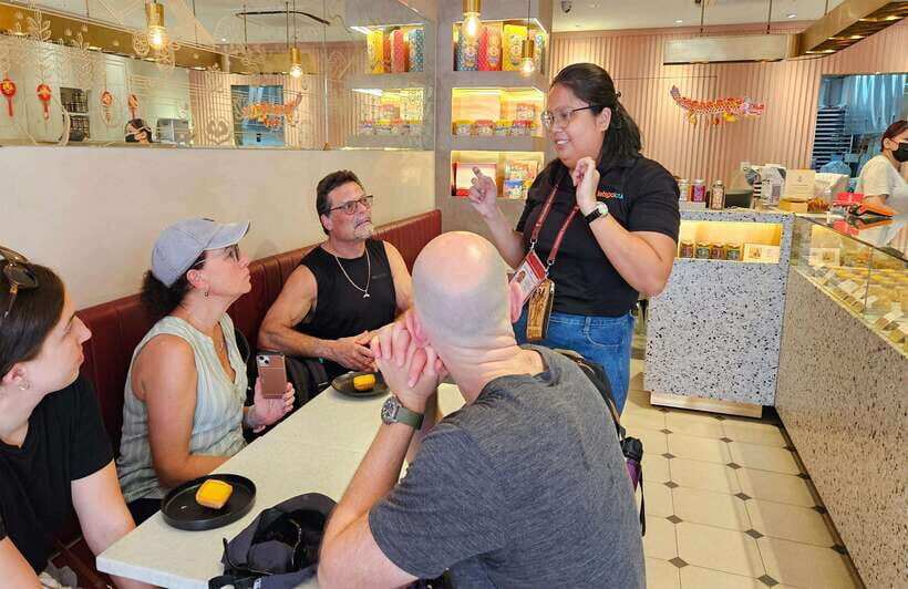 Singapore: Chinatown Hawker Guided 8-Dish Tasting Tour - Why This Chinatown Hawker Tour Works for Most First-Timers