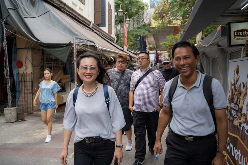 Singapore: Chinatown Hawkers Food Tour with 7 Food Tastings - Price and value: is $87 reasonable?