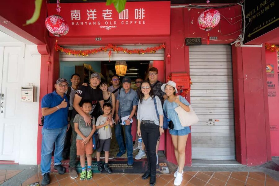 Singapore: Chinatown Hawkers Food Tour with 7 Food Tastings - Where you meet and how the tour starts