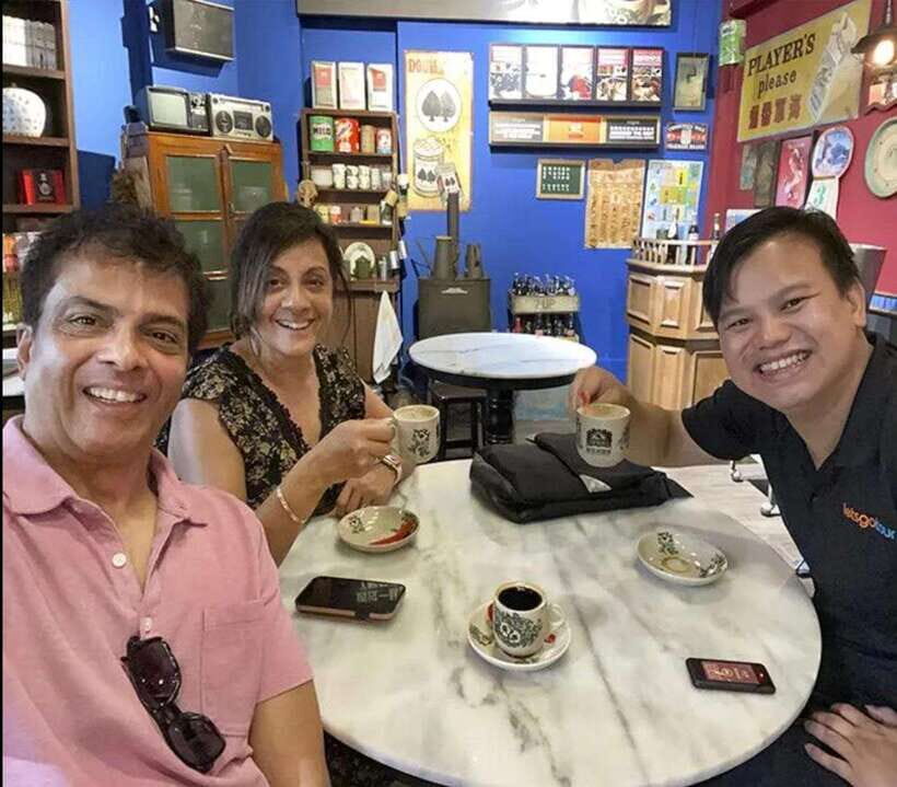 Singapore: Chinatown Street Food Tour - Chinatown Heritage Centre: starting with context before your first bite