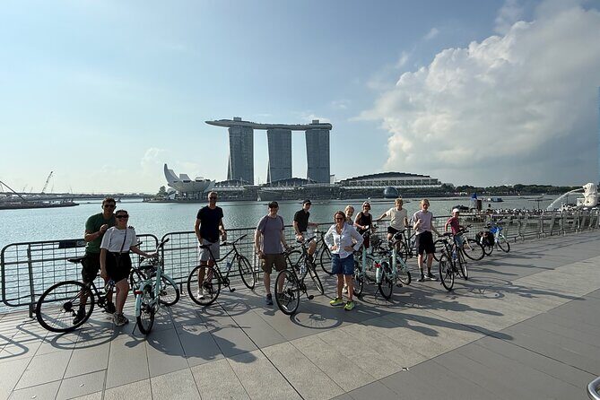 Singapore City Bike Tour - Raffles Singapore and Haji Lane: colonial glamour meets street-level life