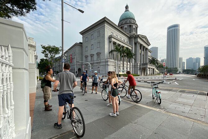 Singapore City Bike Tour - The ride that builds your bearings: Arts House and National Gallery area