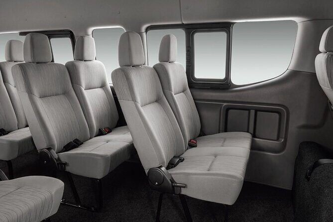 Singapore Escorted Tours - Private Car Charter in Singapore - Meeting the driver: how to avoid a rough start