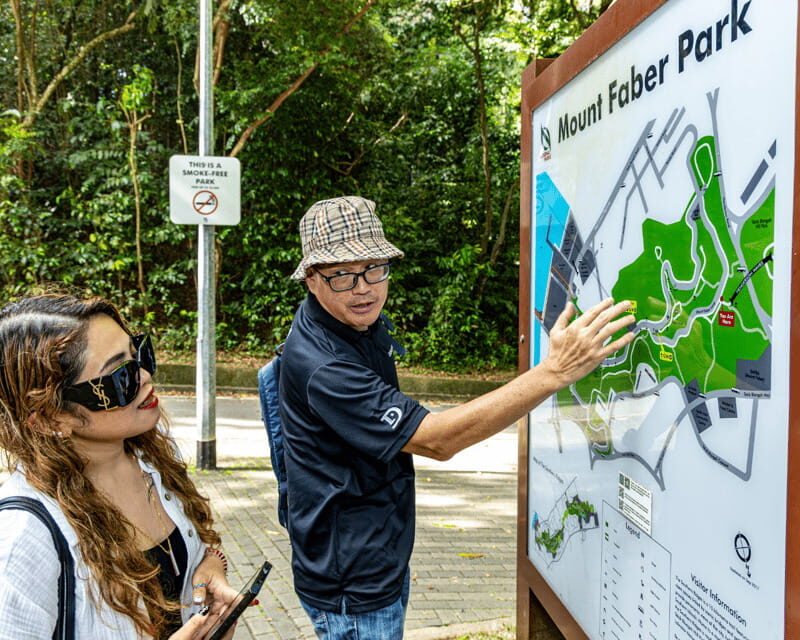 Singapore: Faber Peak Guided Walking Tour with Breakfast - Southern Ridges and Alexandra Arch: more than photo ops