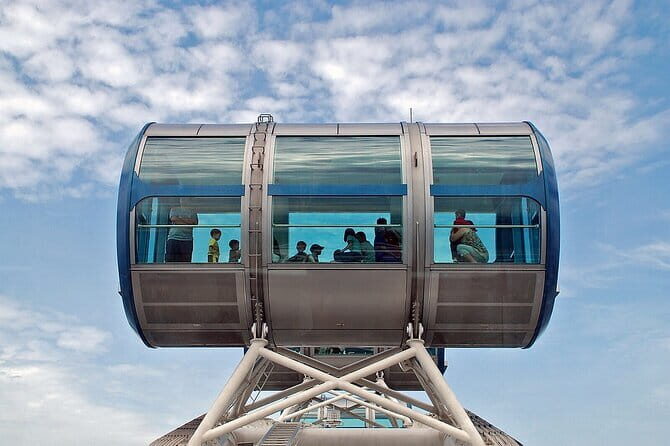 Singapore Flyer - Best time to go: aim for dark, but don’t skip daytime