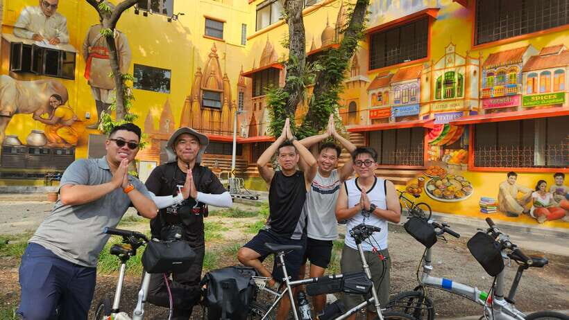 Singapore: Food and Bike Tour - Downtown - Meeting at Nicoll Highway MRT: where to start without stress