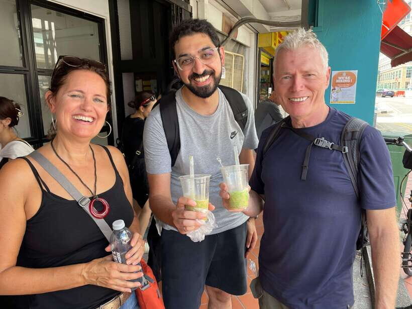 Singapore: Food and Bike Tour - Downtown - Group size, pace, and rider requirements (so you enjoy the ride)