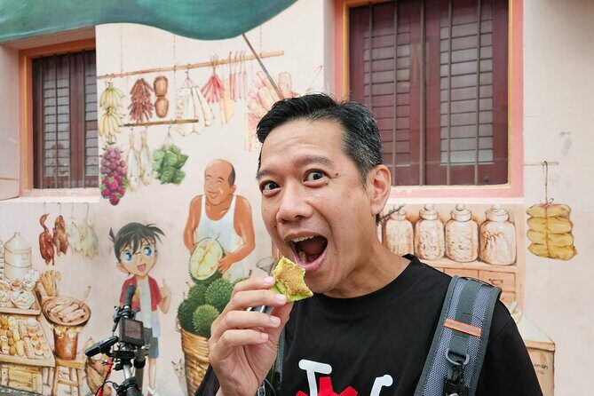 Singapore Food & Bike Tour - Downtown - Lau Pa Sat Food Folks: satay street energy without the guesswork