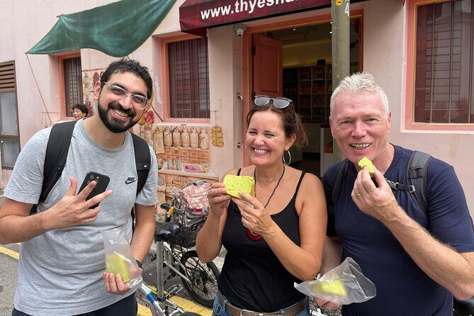 Singapore Food & Bike Tour - Downtown - Kampong Glam: Arab Street flavors and a spice-forward pace