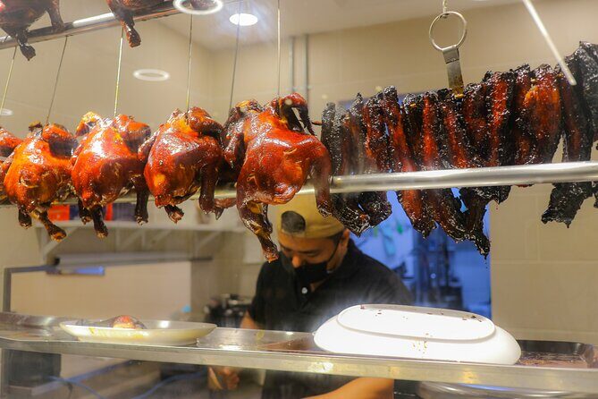 Singapore Foodie Experience Guided Tour with 5 dishes Tasting - Five Dishes That Add Up to a Real Afternoon Meal