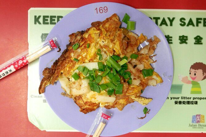 Singapore Foodie Experience Guided Tour with 5 dishes Tasting - Private Group Pace: What You Gain (and the One Thing to Watch)