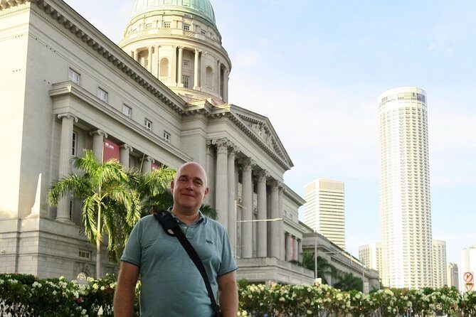 Singapore Group History & Culture Walking Tour - Maxwell Food Centre for Chicken Rice and Sugar Cane Juice