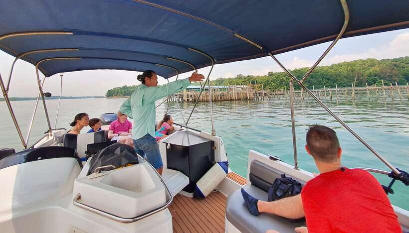 Singapore: Guided Boat Tour and Kelong Fish Farm Visit - Sea channels and seaman lingo: the part you’ll remember later