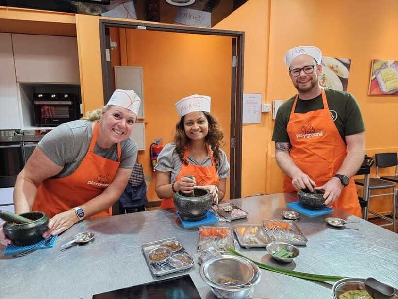 Singapore: Hands-on Cooking Class with Cultural Immersion - Chinatown Setup: Finding the Studio by the Buddha Tooth Relic