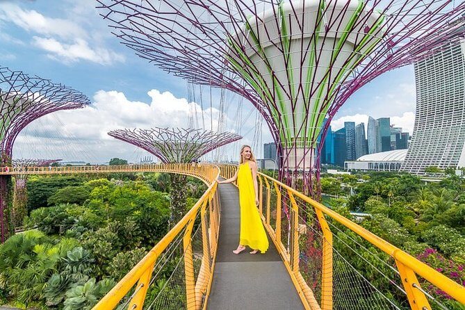Singapore Instagram Private Walking Tour (Private & All-Inclusive) - Bayfront MRT start to Bugis finish: easy city logistics