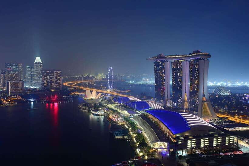Singapore: Lau Pa Sat Night Street Food with Marina Bay Walk - Key points before you go