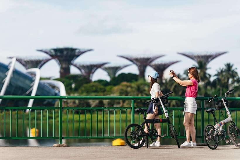 Singapore: Lion City Highlights Bike Tour - Singapore River, Merlion Park, and the Market-Walk Energy