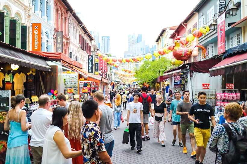 Singapore: Local Street Food Tasting Tour - Starting outside % Arabica Cafe: your route, your rhythm