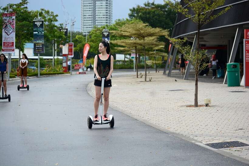 Singapore: Marina Bay Mini Segway Tour - Gardens by the Bay: Double Helix Bridge and Bay East Garden