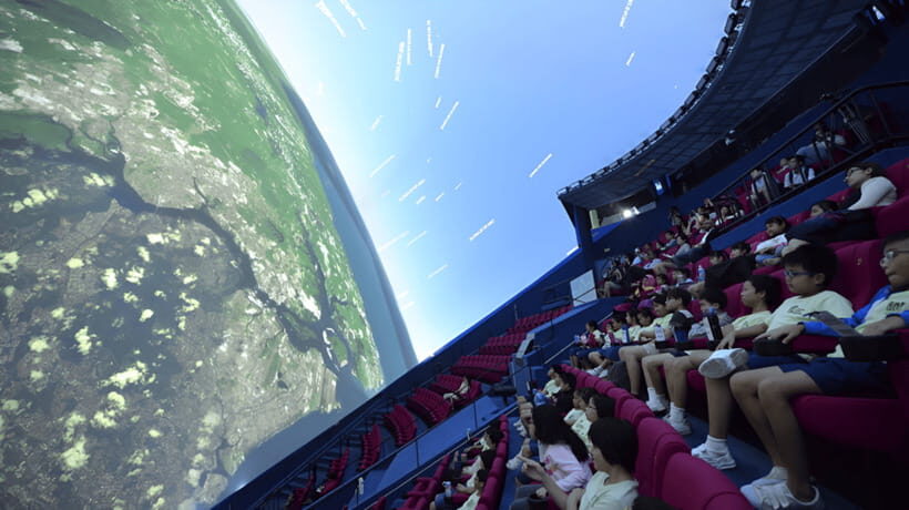 Singapore: Omni Theatre IMAX Show Admission Ticket - Screen tech and sound: the details that make a difference