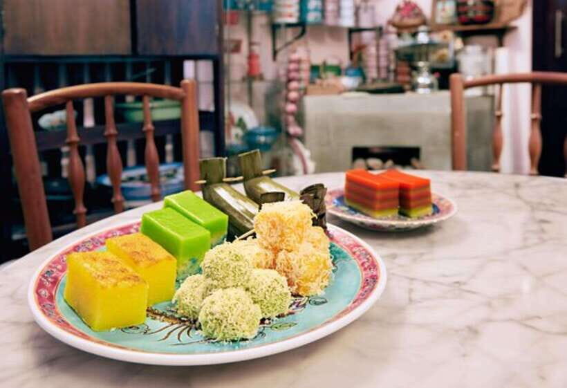 Singapore: Peranakan Culture, Cuisine & Hidden Treasures - Koon Seng Road shophouses: the best place to start spotting style