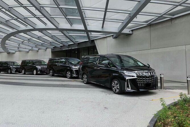 Singapore: Private Airport/Seaport Meet&Greet → Downtown/Sentosa - Should you book Maven Limousine Services for your Singapore arrival?