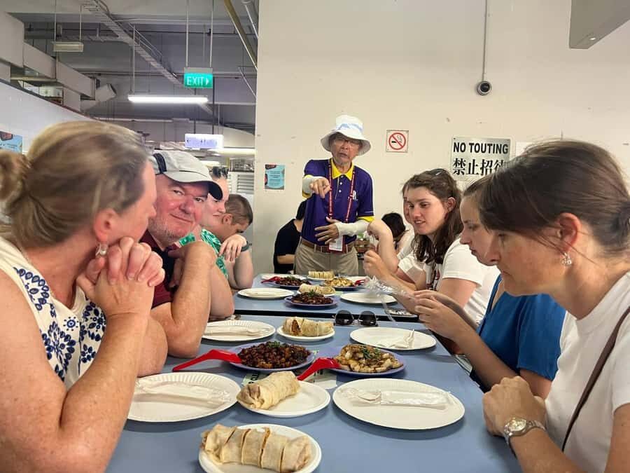 Singapore: Private Food & Heritage Walking Tour - Starting at Chinatown MRT Exit A and how the day is paced