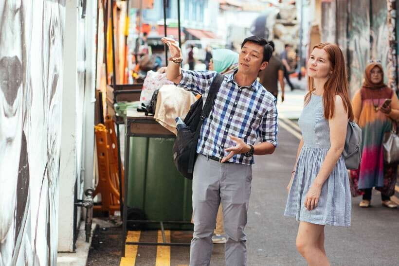 Singapore: Private Food Tour – 10 Tastings with Locals - Walk, then move: pacing across neighborhoods in 3 hours