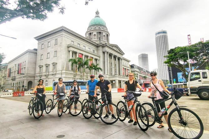 Singapore Private Night Cycling with Dinner - Getting Back Easy: End at Promenade MRT (DT15) After a 13km Loop