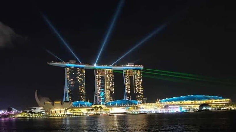 Singapore: Private Nighttime Sightseeing with River Cruise - Supertrees at 7:45 PM and Opera in the Gardens