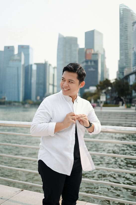 Singapore: Professional Photoshoot at Merlion Park - Merlion Park’s best backdrop: lion statue, lake, and skyline