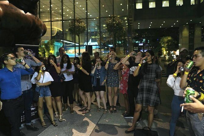 Singapore Pub Crawl - The host and group vibe: social, not silent