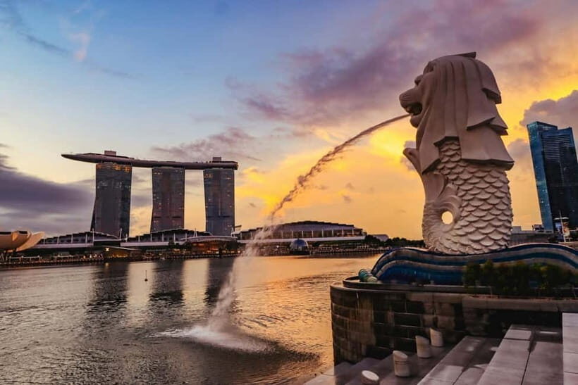 Singapore River Cruise, Garden Rhapsody & Spectra by CYT - Clarke Quay: A Riversider’s Pause Before You Board