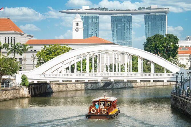Singapore River Sightseeing Cruise Ticket - A Traditional River Ride That Helps You Read the City