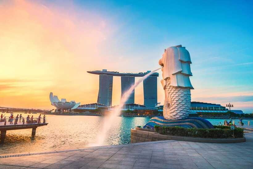 Singapore: Shared City Tour by Van/Bus - The end at Sovereign shop: shopping time can feel like part of the deal