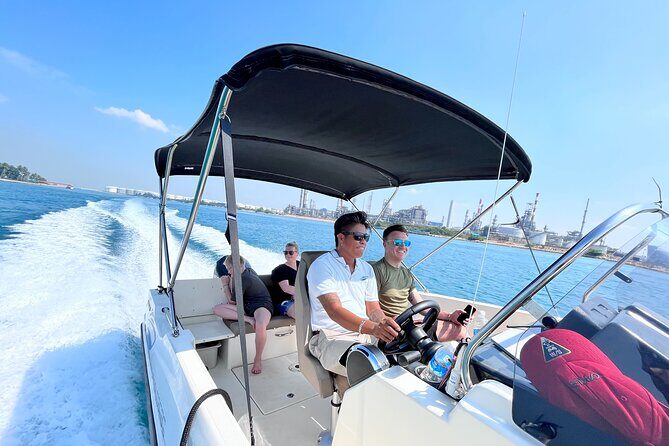 Singapore Southern Islands Speedboat Guided Tour - Speed, Splash, and Safety: The Ride Style and Who Should Skip It