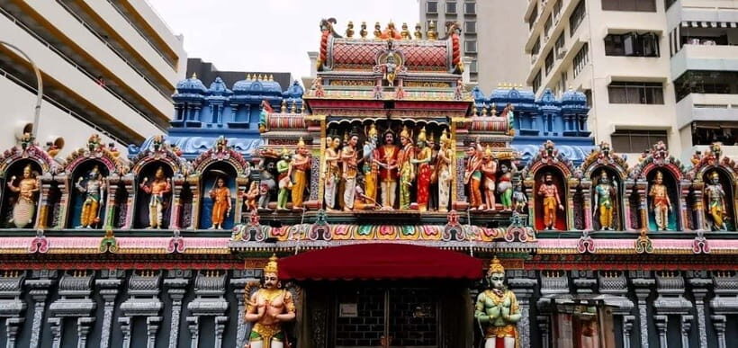 Singapore: Street Food & Ethnic Quarters Kick Scooter Tour - Haji Lane for Dessert and Sultan Mosque for a Strong Finale