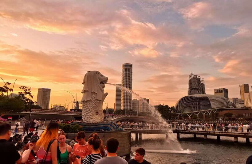 Singapore: Sunset City Tour by Kick Scooter - Before you ride: what to bring and who should skip this