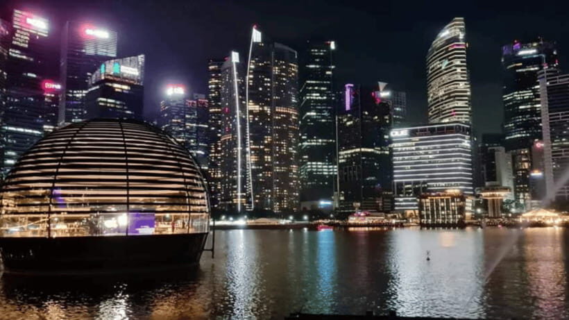 Singapore: Sunset River Cruise and Light Shows Tour - Lau Pa Sat: your optional hawker-food payoff
