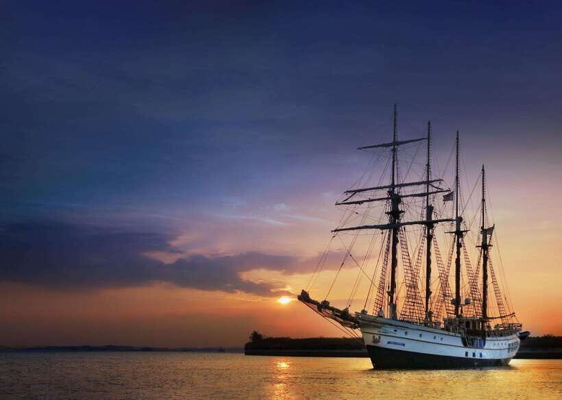 Singapore: Sunset Tall Ship Cruise with 4-Course Meal - Where you meet the tall ship (and how to not waste time)