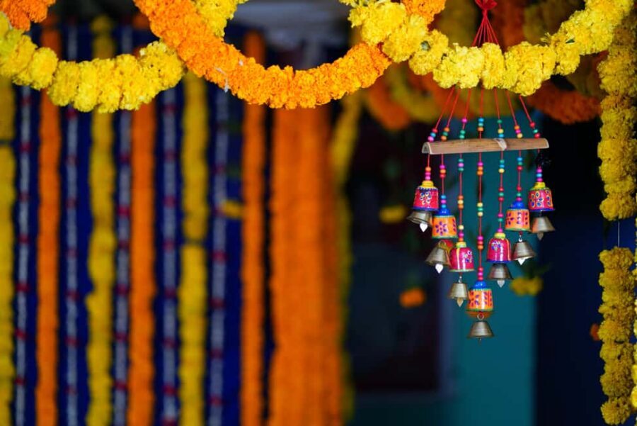 Singapore: Temples, Chinatown and Little India Private Tour - Price and Value: $554 for a Private Group Up to 2