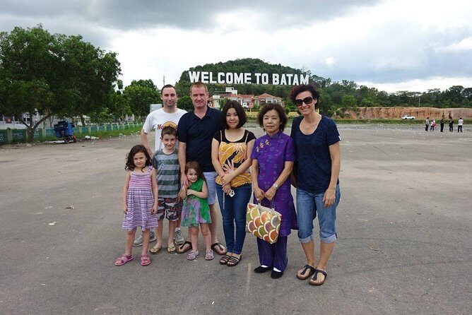 Singapore to Batam:City Tour with Ferry Tickets & Lunch - 70 Fahrenheit Koffie, Golden Layer Cake, and Coconut Breaks