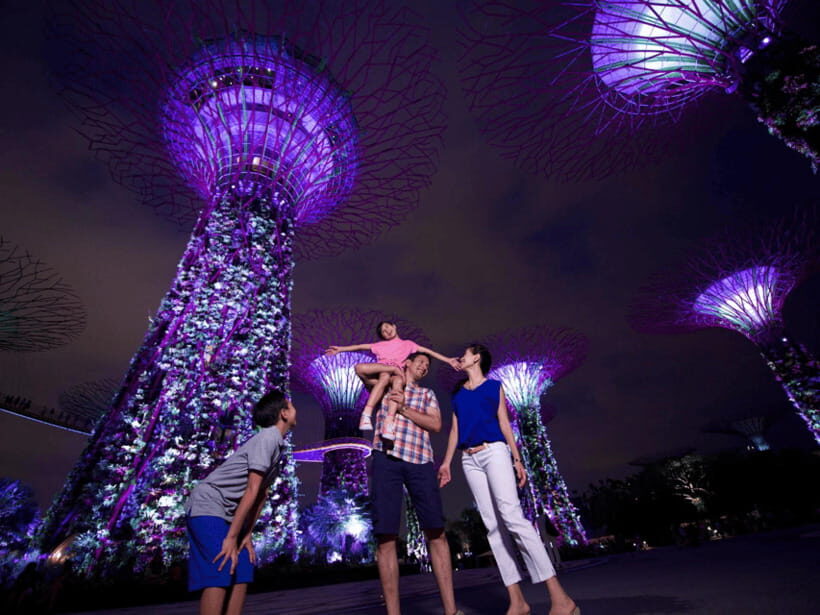 Singapore Twilights with River Cruise & Light Shows - Marina Bay Sands in 15 minutes: Spectra’s lights, water, and lasers
