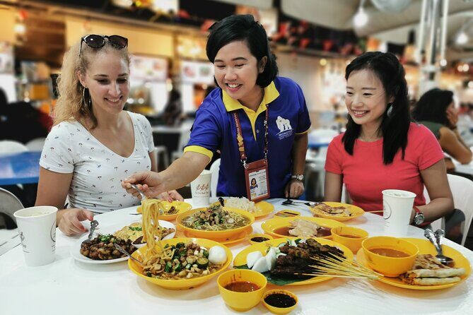 Small Group: Singapore Street Food & Night Tour with 9 tastings - Lau Pa Sat: the finish line with history and energy