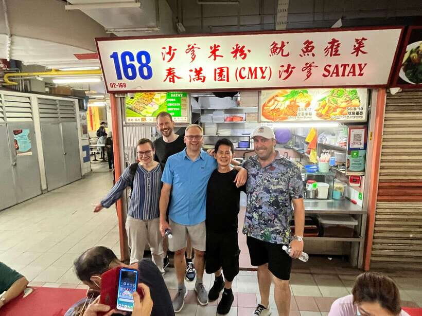 Street Food, Cultural & Historical Tour of 3 Ethnic Quarters - Kampong Glam: Haji Lane street life, Arab Street shops, and Sultan Mosque basics