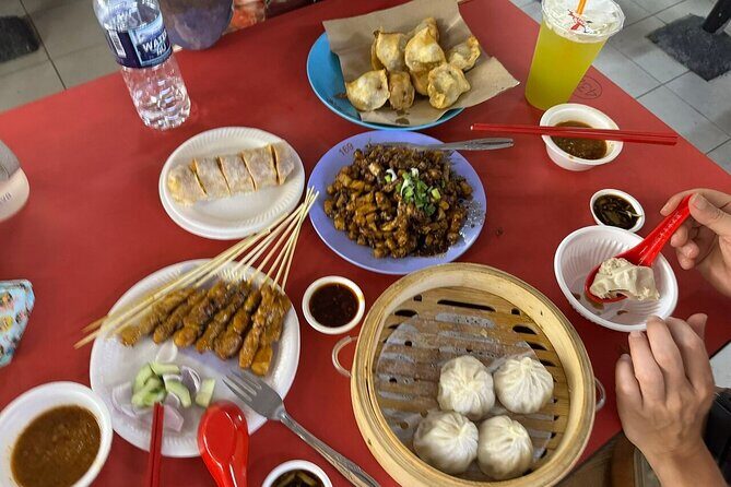 Tasting Trails: Chinatown, Little India & Kampong Glam, Haji Lane - Meet the Route: Little India’s Shophouses and Market-Energy